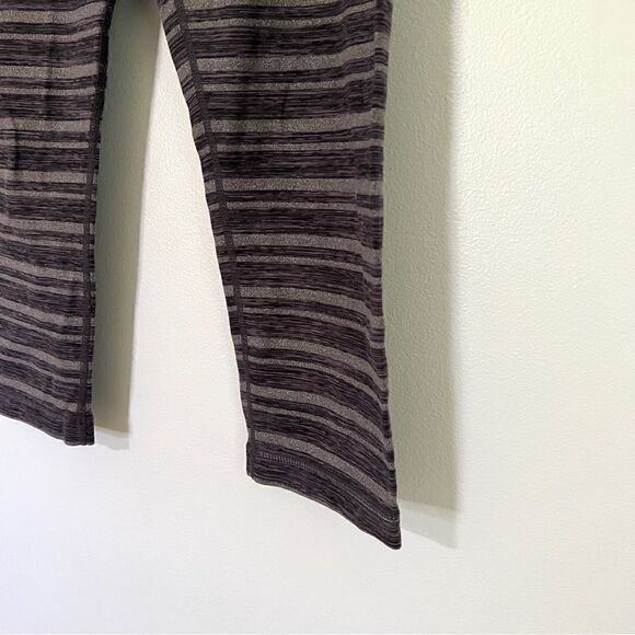 Lululemon Wunder Under BSG Black Stripes Galore Crop Leggings Rare Print 6 - Picture 8 of 11